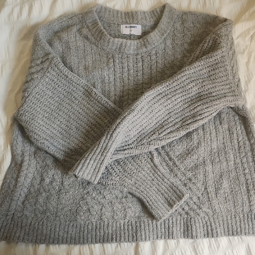 Old Navy Knit Gray Sweater
